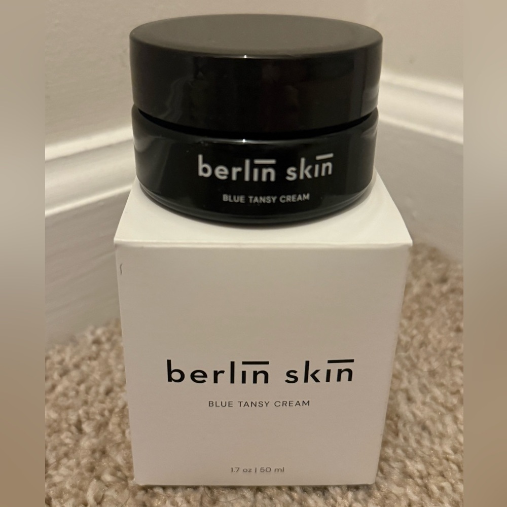 Berlin Skin Blue Tansy Cream Hydrating Moisturizer Daily Facial Skincare - 1.7oz